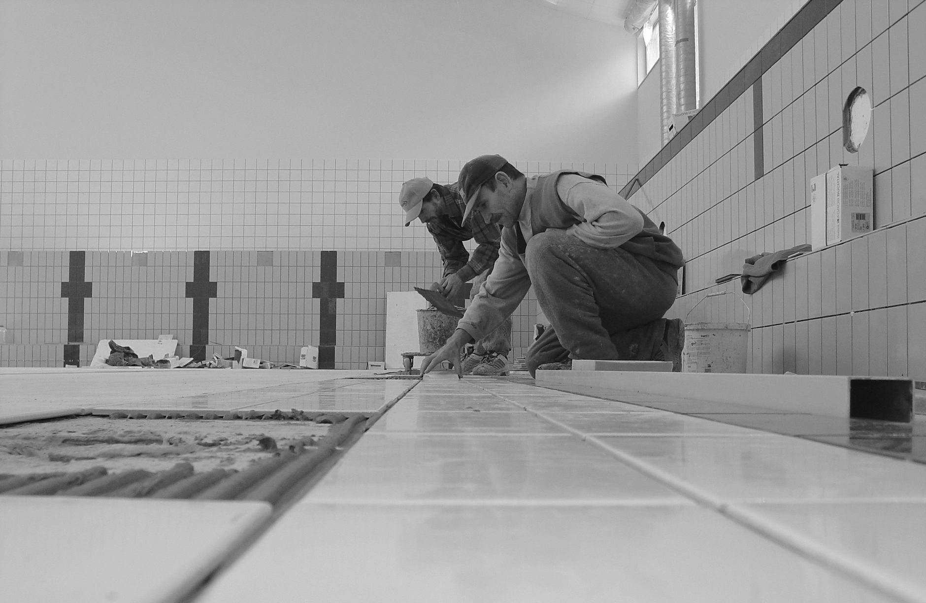 Carreleur équipe à Courbevoie